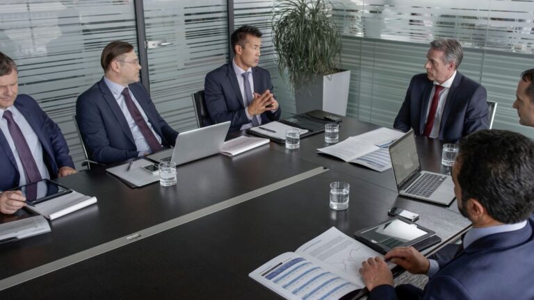 Top CEOs in the World: Visionaries Leading the Future of Business
